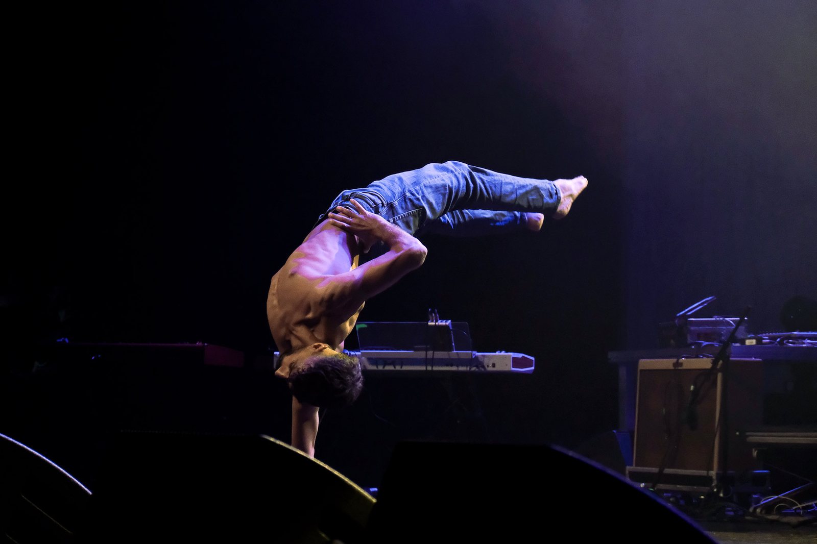 Acrobatic Dance Solo & Duo